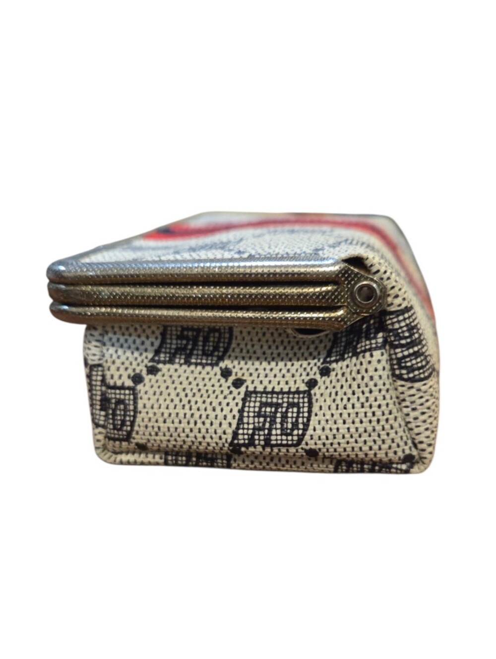 Vintage Travel Sewing Kit & Makeup Pouch or Change Pouch with Double Kiss-locks - Picture 9 of 9